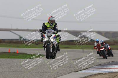 media/Nov-29-2025-TrackDaz (Sat) [[10ae2d9bce]]/C Group/Session 4 (Wheelie Bump)/